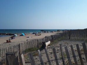 En la playa