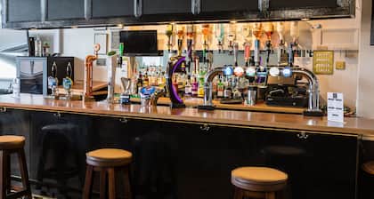The White Hart
