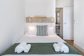 2 bedrooms, individually decorated, individually furnished - Modern Lisbon Apartments by SoulPlaces (Lisbon)