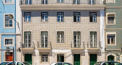 Modern Lisbon Apartments by SoulPlaces