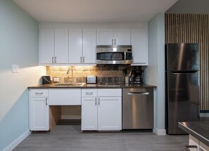 Private kitchen - Mountain View Condo with Washer Dryer- Fraser Crossing/Founders Pointe Premium-Rated 4462 (Winter Park)