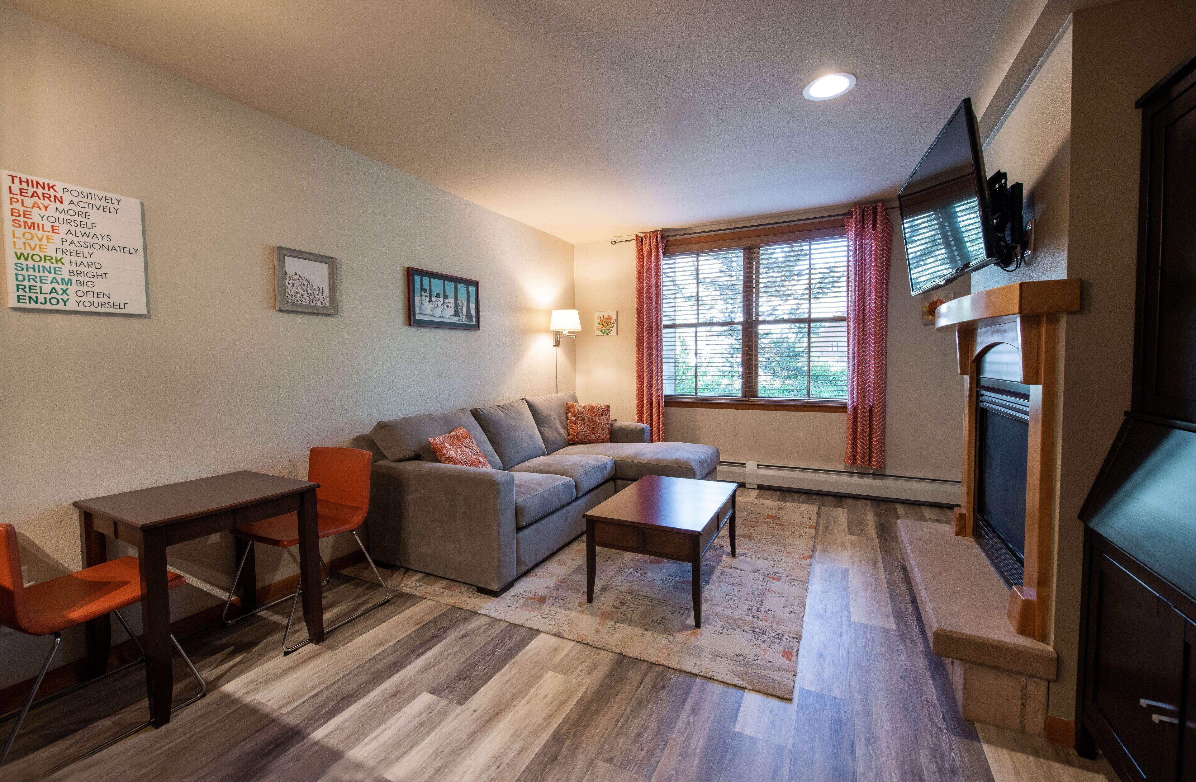 Condo, 1 Bedroom | Living room