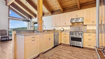 獨棟房屋, 3 間臥室 | 私人廚房 | 電冰箱、烤箱、咖啡機/沖茶器