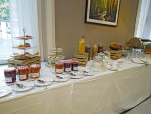Free daily buffet breakfast - Separé v Zahradě (Ratmerice)