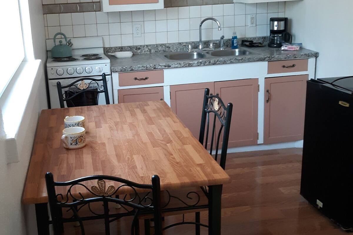 Suíte estúdio luxo, cozinha, vista para a montanha | Cozinha privada | Frigobar, micro-ondas, freezer