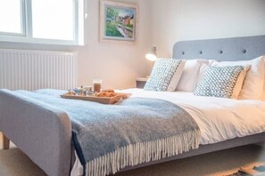 3 chambres, fer et planche à repasser, Wi-Fi, literie fournie