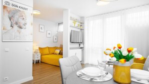 In-room dining - Studio Apartment Grzybowska City Center (Warsaw)