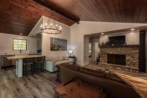Smart TV, fireplace, video games