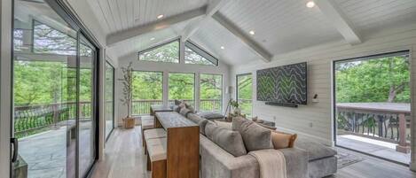 Smart TV, table football, books, offices