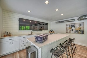 Interior - Riverfront | Firepit & Gameroom! (Canyon Lake)
