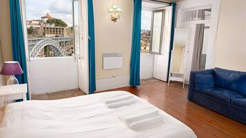3 bedrooms, iron/ironing board, travel crib, free WiFi