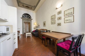 Appartamento Comfort | Cucina privata | Frigorifero, forno, piano cottura, lavastoviglie