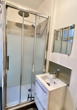 Shower, bidet