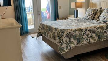 2 bedrooms, iron/ironing board, bed sheets