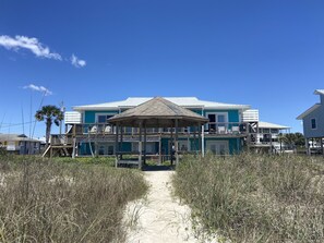 المنشأة من الخارج