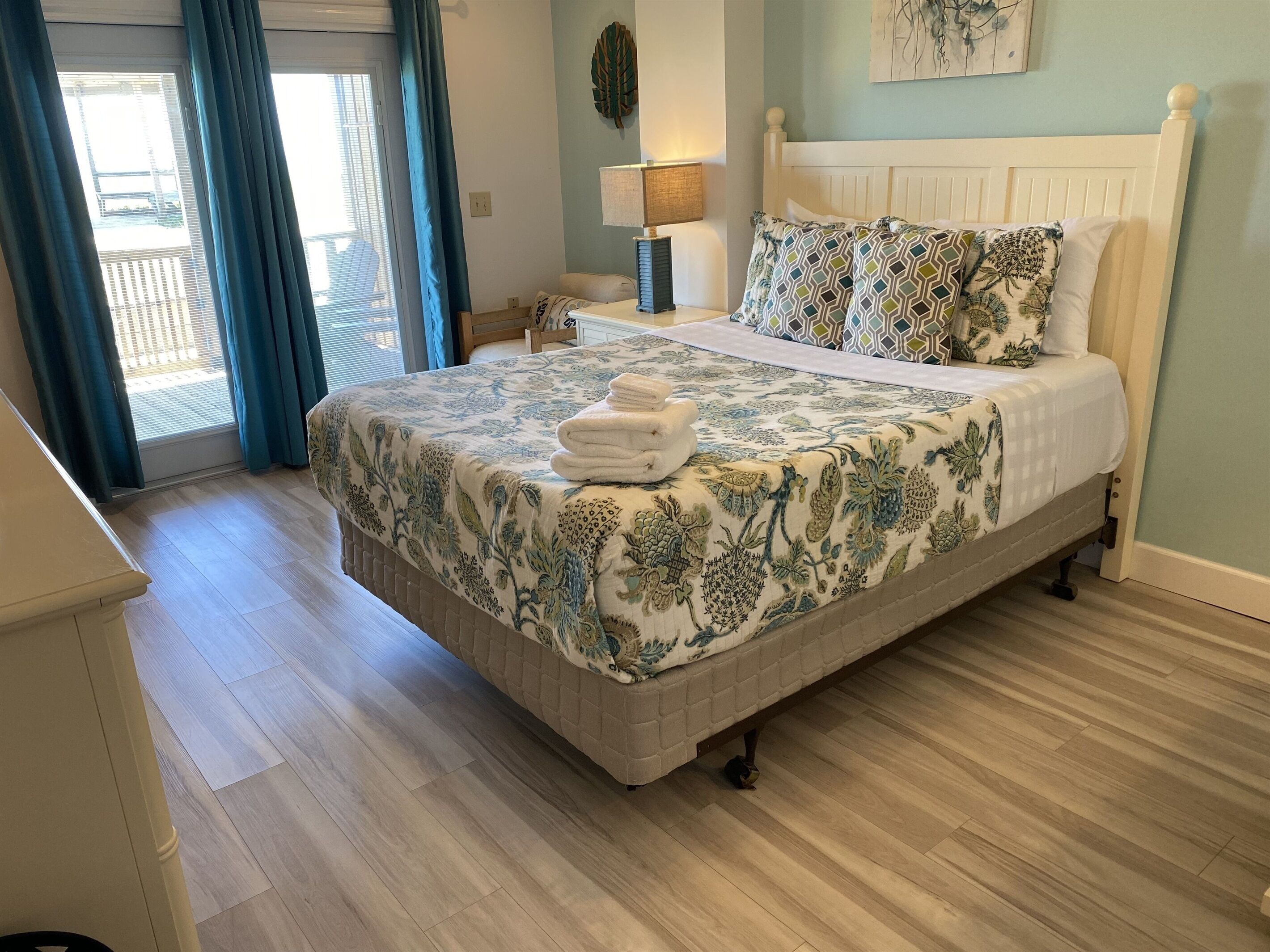 2 多间卧室、熨斗/熨衣板、床单