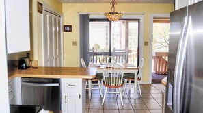 Interior - Pelican Perch with Pool View Condo w/ 3 Porches! (Myrtle Beach)