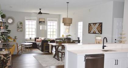 3 bedroom condo close to Lewes