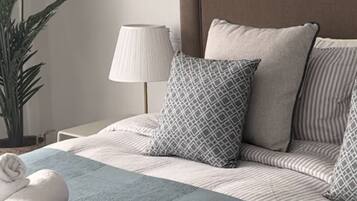 5 Schlafzimmer, Bügeleisen/Bügelbrett, Reisekinderbett, kostenloses WLAN