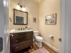Bathroom - 10 Gunnery Lane at The Sea Pines Resort (Hilton Head Island)
