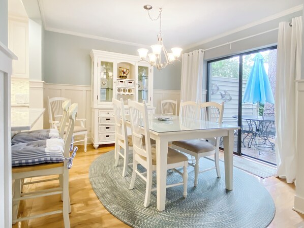 Villa, Multiple Beds, Kitchen, Garden View (2290 Heritage Villas) | Dining