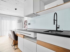 Fridge, microwave, stovetop, coffee/tea maker