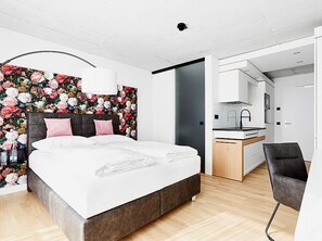 1 habitación, escritorio, wifi gratis y ropa de cama 
