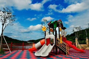 Children’s area - Nanbu Shengzhong Lake Holiday Homestay (Nanbu County)