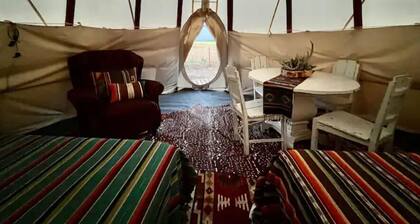 Gorgeous space for 4 with glamorous Oklahoma Charm!