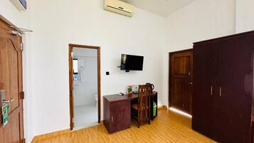 Premium bedding, memory-foam beds, minibar, individually decorated