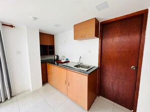 Estudio familiar, bañera de hidromasaje | Cocina privada | Hervidor eléctrico