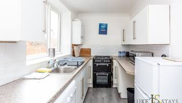 Fridge, microwave, stovetop, toaster