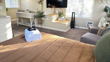 1 habitación, tabla de planchar con plancha, wifi gratis y ropa de cama