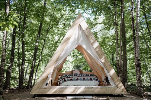 A-Frame Site 34 | Queen Bed | Brook View