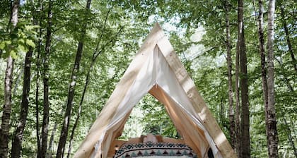 A-Frame Site 34 | Queen Bed | Brook View