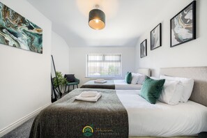 3 bedrooms, iron/ironing board, free WiFi