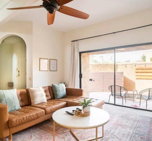 Ironwood Mid Century lux renovation with private Jacuzzi and decks