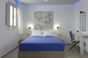 1 bedroom, minibar, individually decorated, individually furnished - Nalu Suites (Santorini)