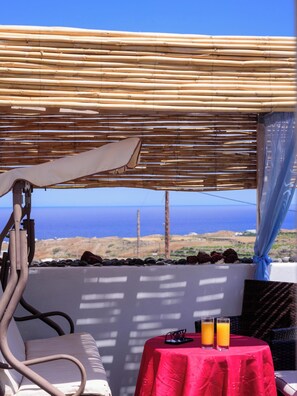 Premier Suite, Balcony, Sea View | 1 bedroom, minibar, individually decorated, individually furnished