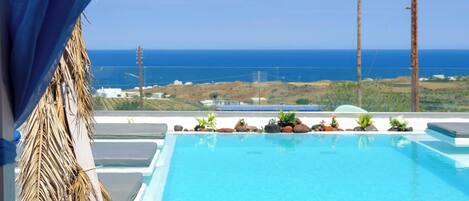 Suite Deluxe | 1 chambre, minibar, décoration personnalisée, ameublement personnalisé