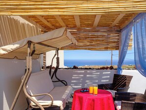Premier Suite, Balcony, Sea View | 1 bedroom, minibar, individually decorated, individually furnished