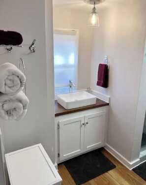 Een bad/douchecombinatie