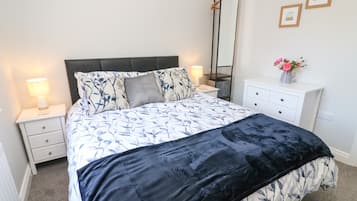 2 bedrooms, individually decorated, individually furnished, free WiFi