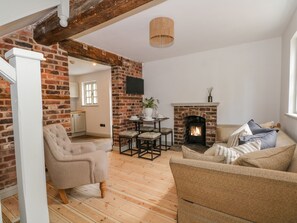 Living room - The Coach House (Crewe)