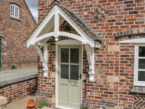 Exterior - The Coach House (Crewe)