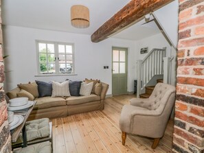 Living room - The Coach House (Crewe)