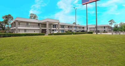 Motel 6 Texarkana, TX