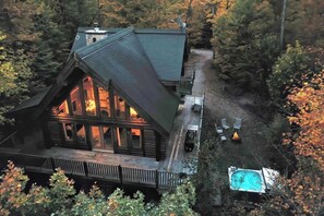 Exterior - Log Cabin w Hot Tub, Beach 10m, near Tremblant (Labelle)