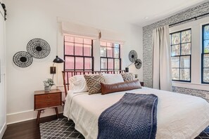 2 habitaciones, tabla de planchar con plancha y wifi gratis 