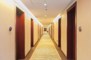 Interior - Dabieshan Hotel (Luotian County)
